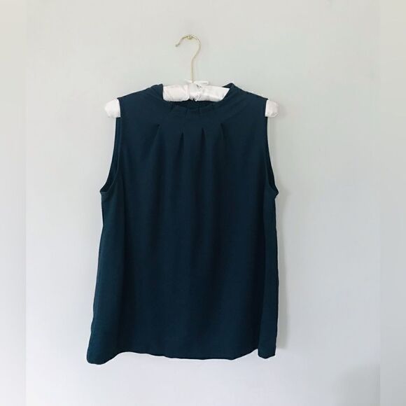 Club Monaco | navy pleated neck tank top blouse | size large - Picture 1 of 4